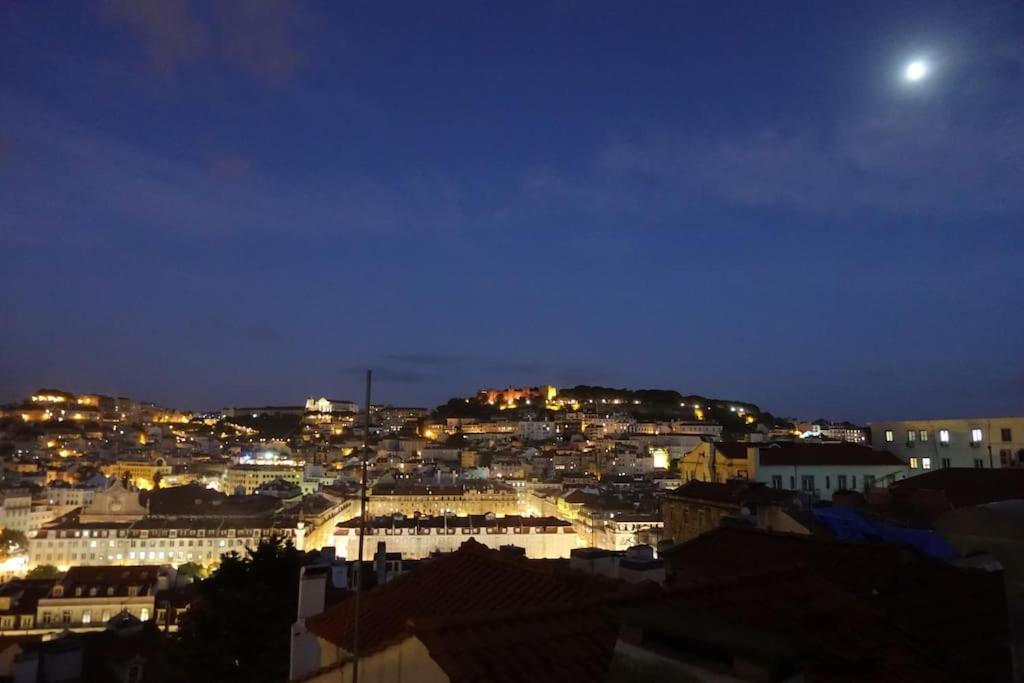 Charm And Fantastic View In A Fully Equipped Home In Center Лиссабон Экстерьер фото